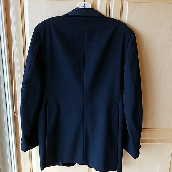 Vintage tuxedo jacket & Bond book - Picture 5 of 8